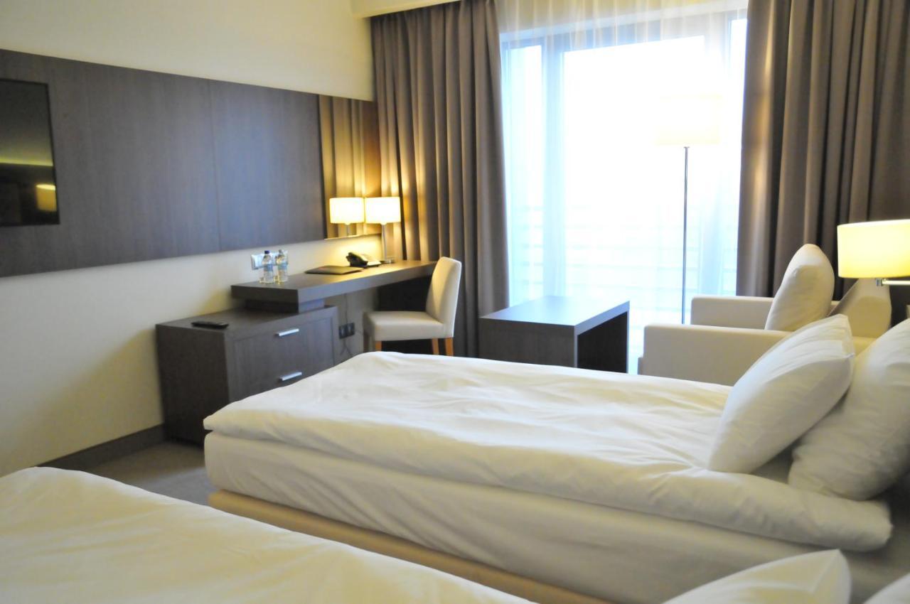 Hotel Kosma Kozmin Eksteriør billede